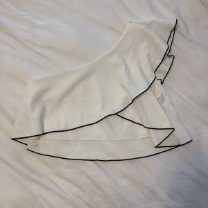 B/W Trimmed Crop Top